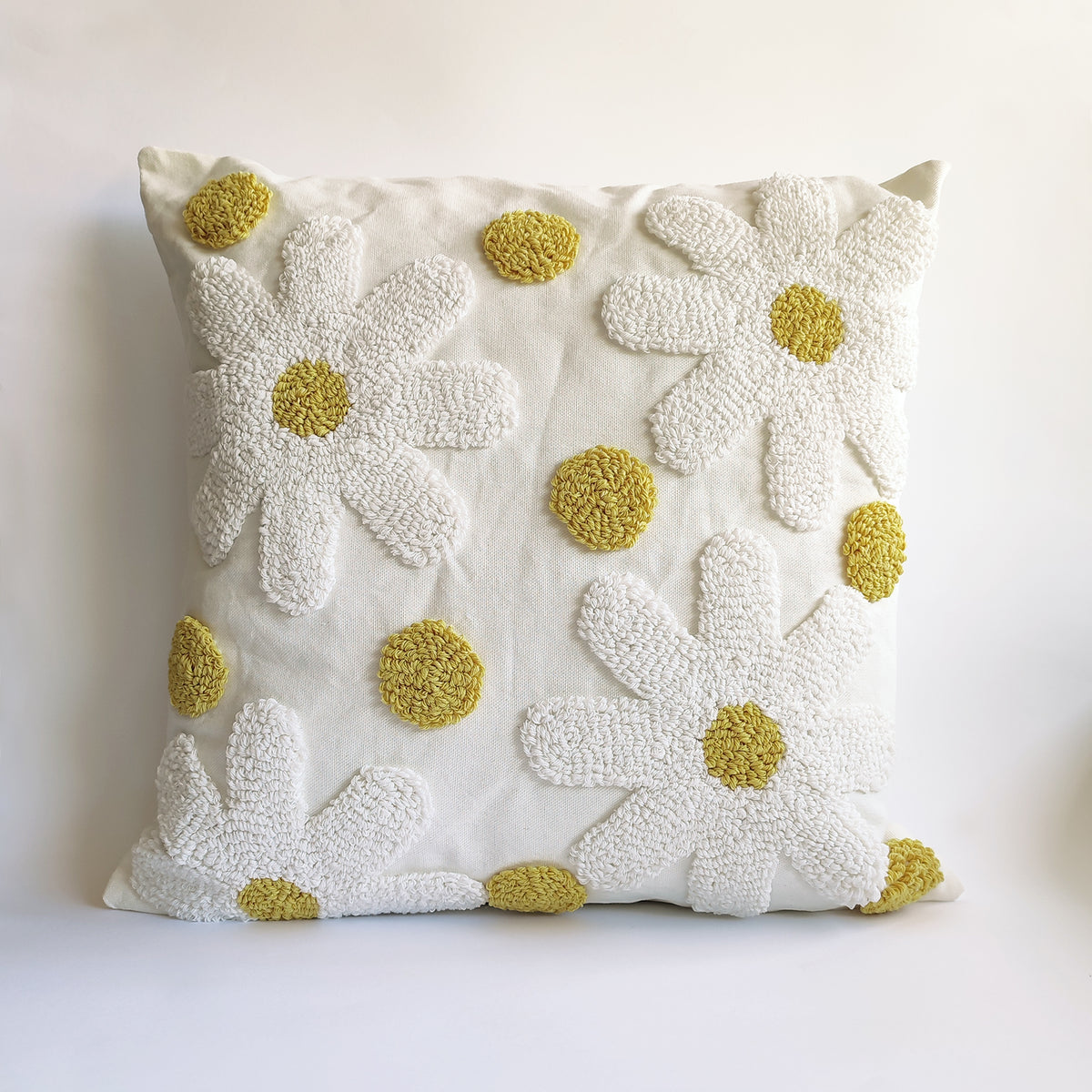 cuscino Flower margherita su sfondo bianco, BECCA