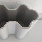 Vaso Onda, in ceramica, dettaglio apertura per fiori, BECCA