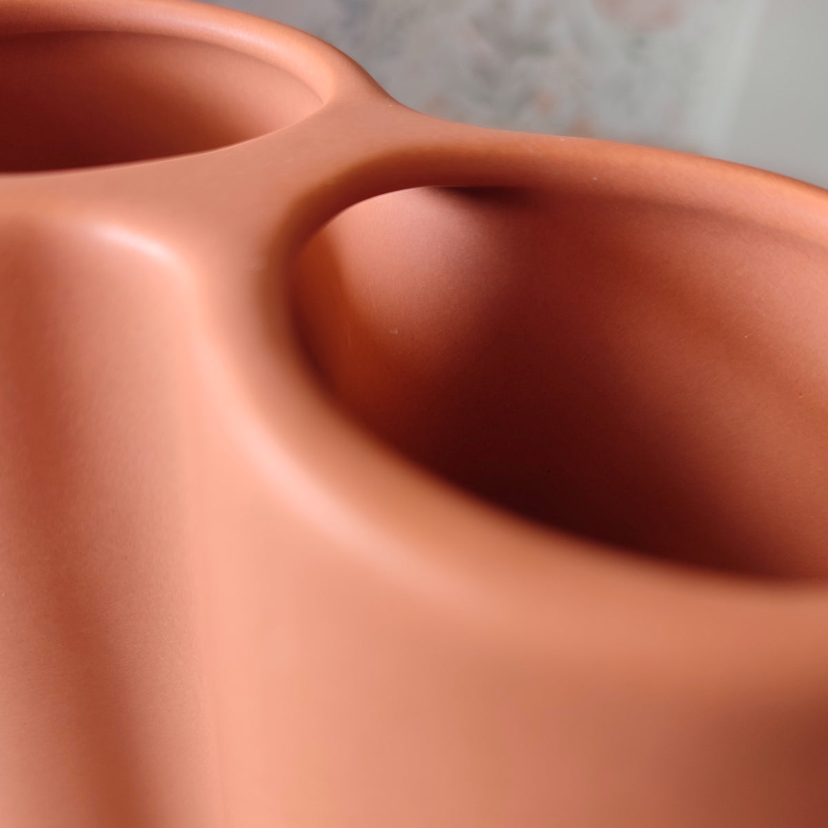 Vaso Too Pot, colr terracotta, dettaglio superiore, BECCA