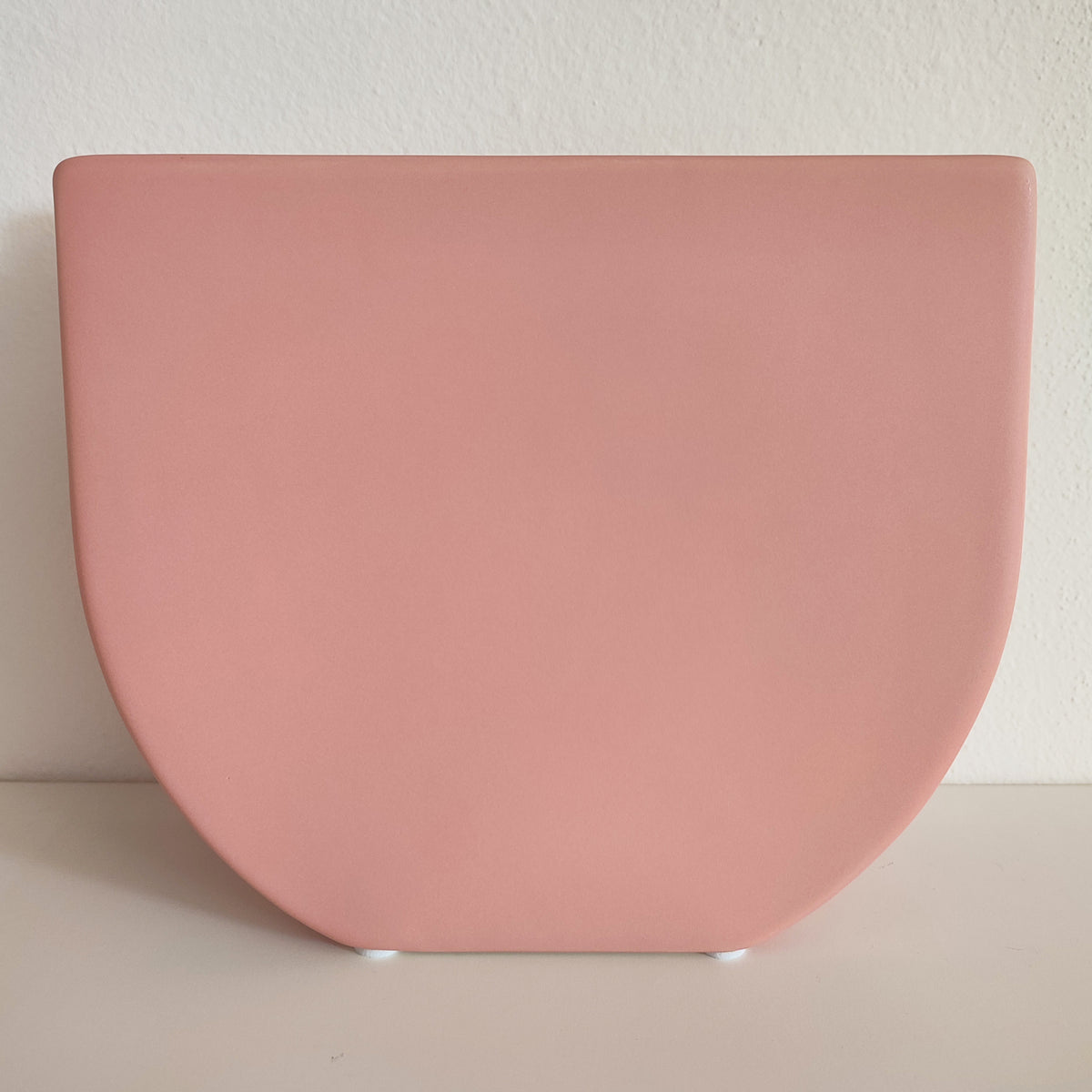 Vaso BERRY M, rosa, vista frontale su sfondo bianco, BECCA